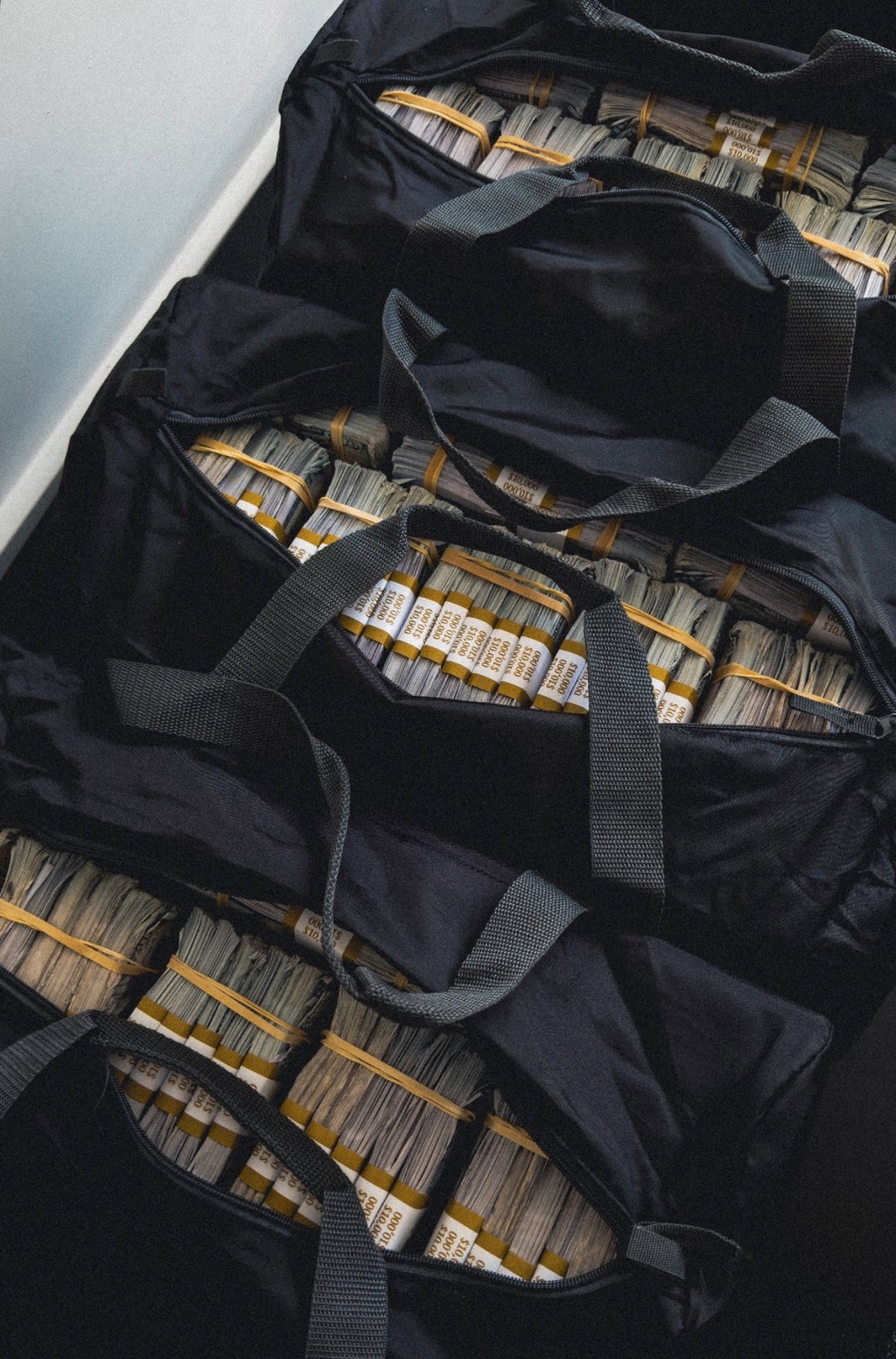 THE HEIST TABLE